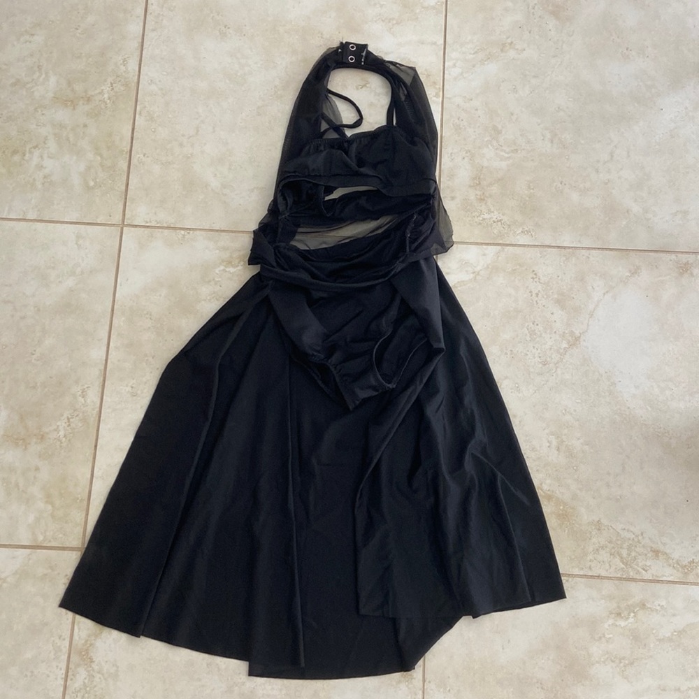 Black Cross-Neck Half Skirt Piece